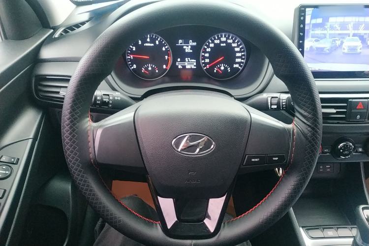Used Hyundai Celesta 2018 1.6L Automatic GL Enjoyment Edition China VI compliant Steering Wheel