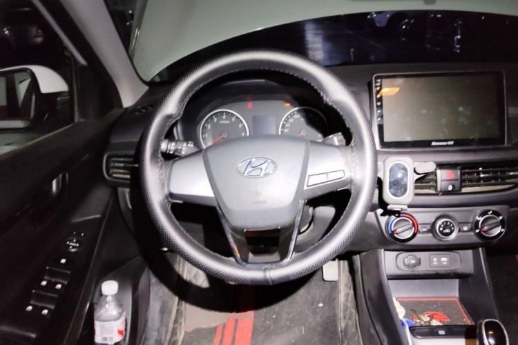 Used Hyundai Celesta 2018 1.6L Automatic GL Enjoyment Edition China VI compliant Steering Wheel