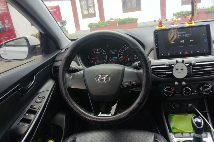 Used Hyundai Celesta 2018 1.6L Automatic GL Enjoyment Version China V Standard Steering Wheel