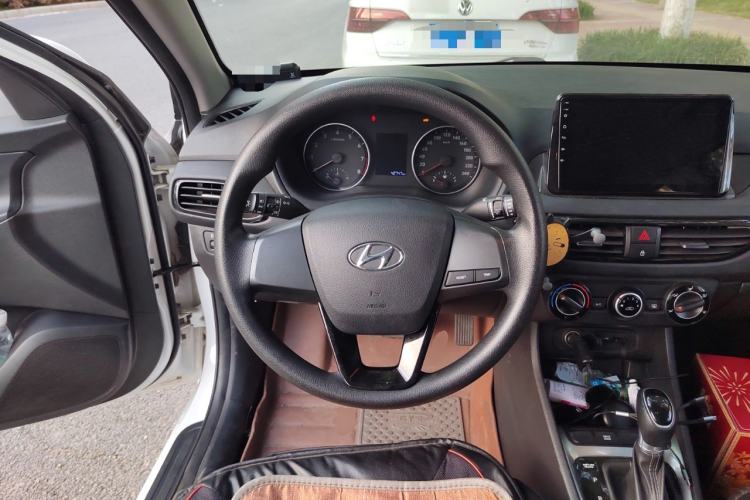 Used Hyundai Celesta 2018 1.6L Automatic GL Enjoyment Edition China VI compliant Steering Wheel