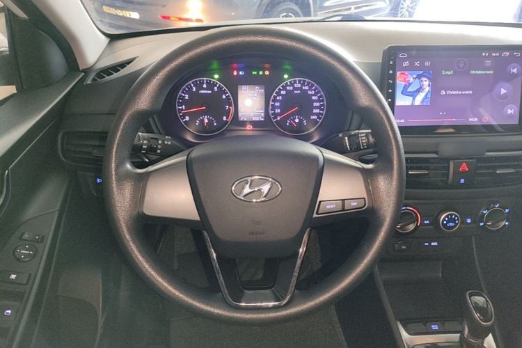 Used Hyundai Celesta 2018 1.6L Automatic GL Enjoyment Edition China VI compliant Steering Wheel