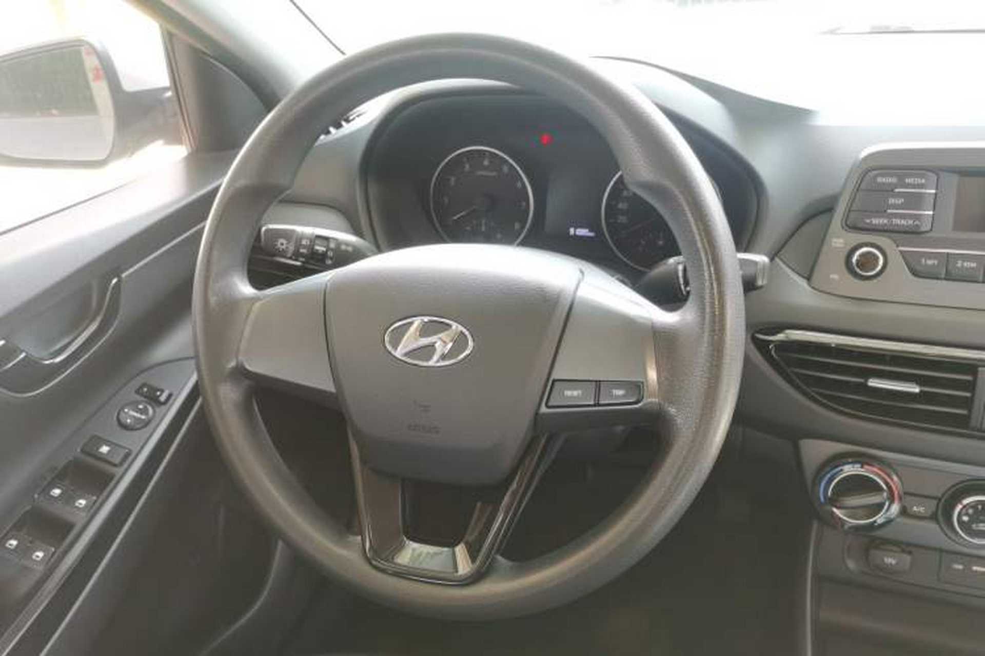 Used Hyundai Celesta 2018 1.6L Automatic GL Enjoyment Edition China VI compliant Steering Wheel