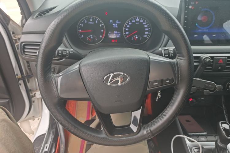 Used Hyundai Celesta 2018 1.6L Automatic GL Enjoyment Edition China VI compliant Steering Wheel
