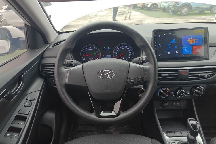 Used Hyundai Celesta 2018 1.6L Automatic GL Enjoyment Edition China VI compliant Steering Wheel