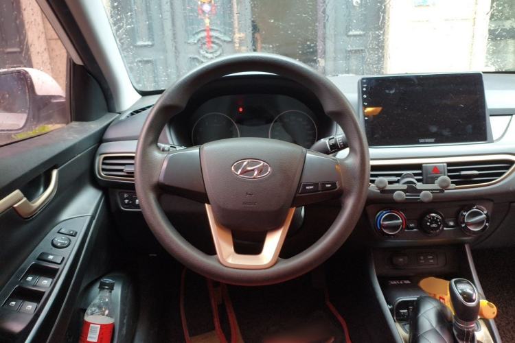Used Hyundai Celesta 2018 1.6L Automatic GL Enjoyment Version China V Standard Steering Wheel