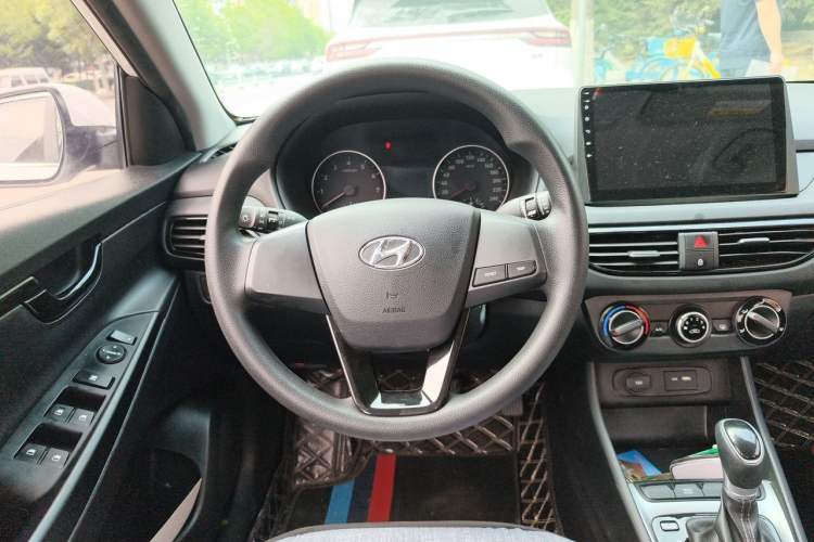 Used Hyundai Celesta 2018 1.6L Automatic GL Enjoyment Edition China VI compliant Steering Wheel