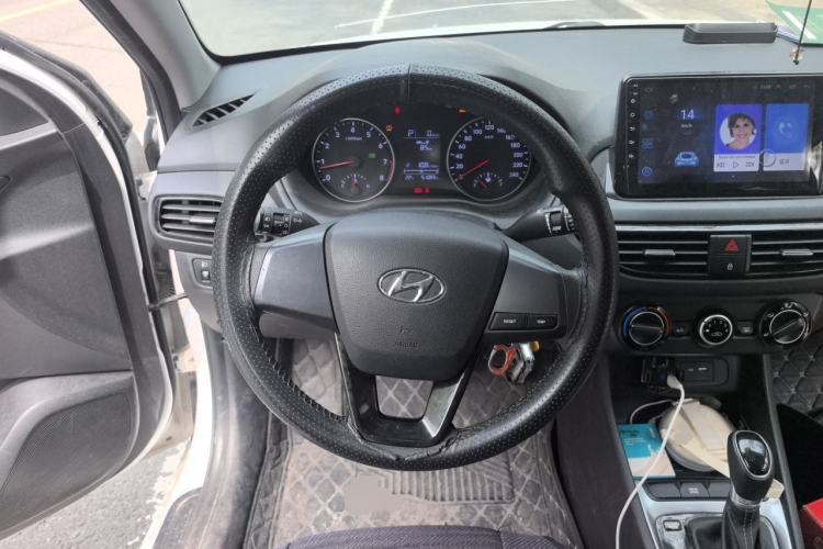 Used Hyundai Celesta 2018 1.6L Automatic GL Enjoyment Edition China VI compliant Steering Wheel