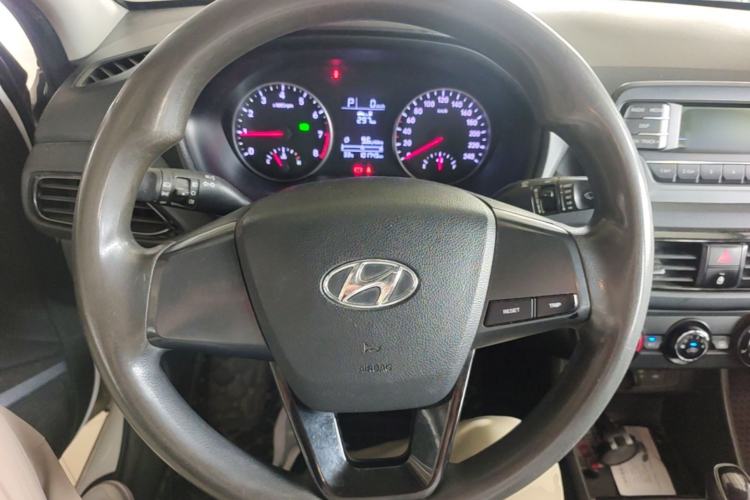 Used Hyundai Celesta 2018 1.6L Automatic GL Enjoyment Version China V Standard Steering Wheel