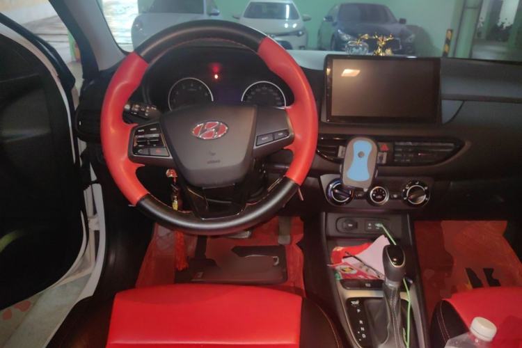 Used Hyundai Celesta 2018 1.6L Automatic GL Enjoyment Version China V Standard Steering Wheel