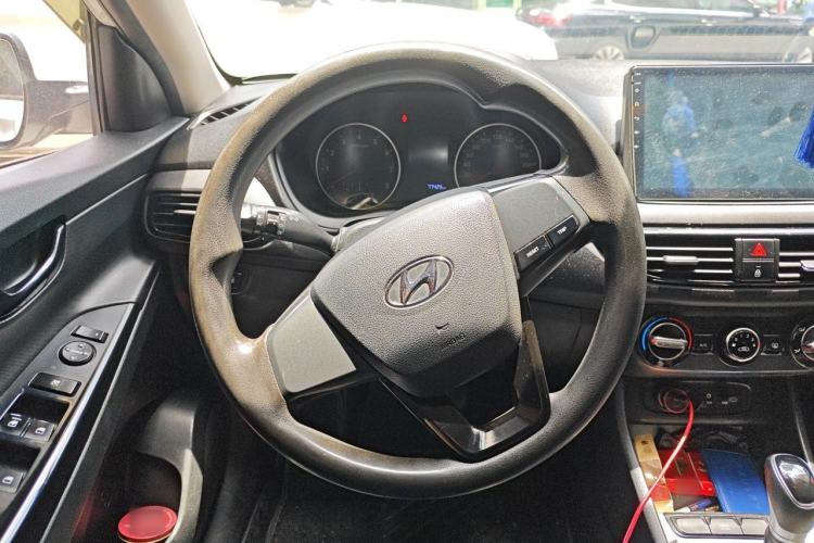 Used Hyundai Celesta 2018 1.6L Automatic GL Enjoyment Edition China VI compliant Steering Wheel