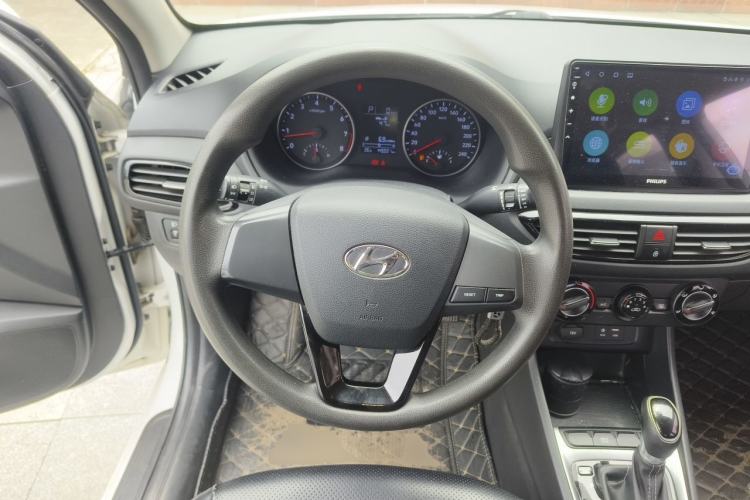 Used Hyundai Celesta 2018 1.6L Automatic GL Enjoyment Edition China VI compliant Steering Wheel