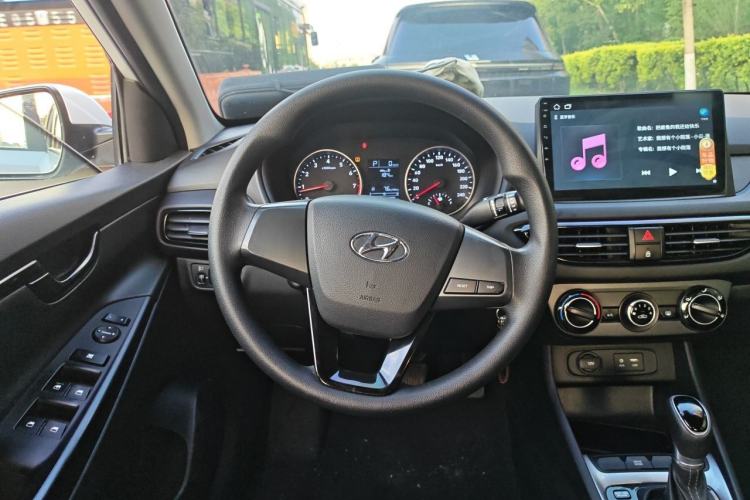 Used Hyundai Celesta 2018 1.6L Automatic GL Enjoyment Version China V Standard Steering Wheel