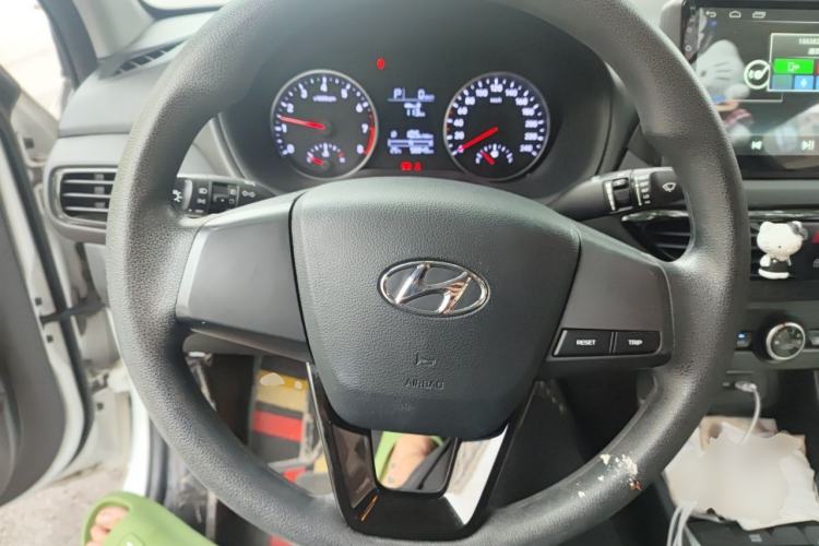 Used Hyundai Celesta 2018 1.6L Automatic GL Enjoyment Edition China VI compliant Steering Wheel