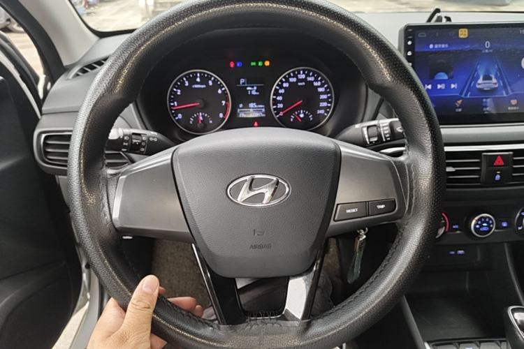 Used Hyundai Celesta 2018 1.6L Automatic GL Enjoyment Edition China VI compliant Steering Wheel