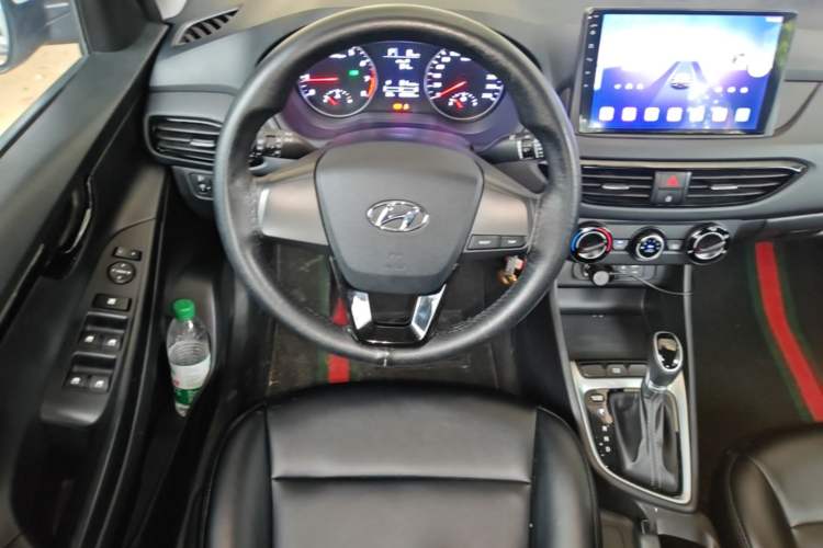 Used Hyundai Celesta 2018 1.6L Automatic GL Enjoyment Edition China VI compliant Steering Wheel