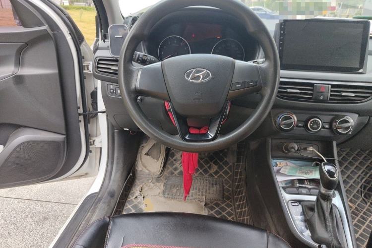 Used Hyundai Celesta 2018 1.6L Automatic GL Enjoyment Version China V Standard Steering Wheel
