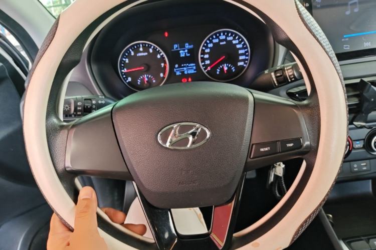 Used Hyundai Celesta 2018 1.6L Automatic GL Enjoyment Edition China VI compliant Steering Wheel
