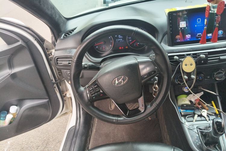 Used Hyundai Celesta 2018 1.6L Automatic GL Enjoyment Edition China VI compliant Steering Wheel