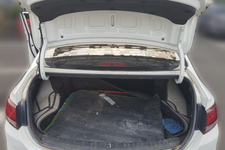 Used Hyundai Celesta 2018 1.6L Automatic GL Enjoyment Edition China VI compliant Trunk