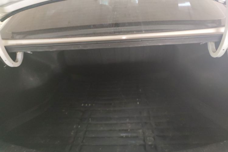 Used Hyundai Celesta 2018 1.6L Automatic GL Enjoyment Edition China VI compliant Trunk