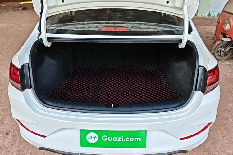 Used Hyundai Celesta 2018 1.6L Automatic GL Enjoyment Edition China VI compliant Trunk