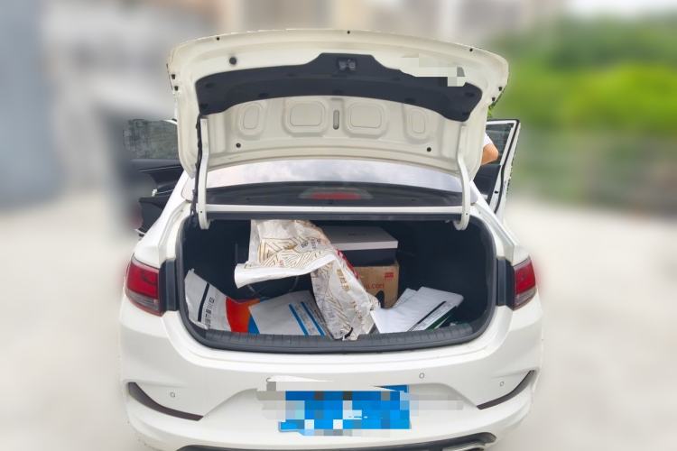 Used Hyundai Celesta 2018 1.6L Automatic GL Enjoyment Edition China VI compliant Trunk