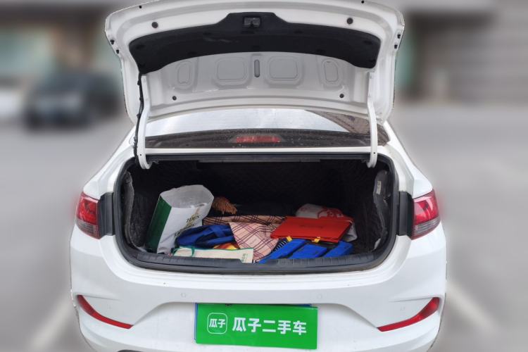 Used Hyundai Celesta 2018 1.6L Automatic GL Enjoyment Edition China VI compliant Trunk