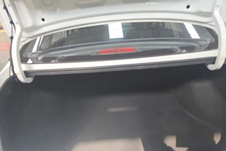 Used Hyundai Celesta 2018 1.6L Automatic GL Enjoyment Version China V Standard Trunk