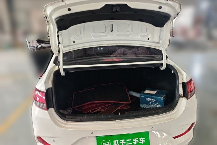 Used Hyundai Celesta 2018 1.6L Automatic GL Enjoyment Edition China VI compliant Trunk