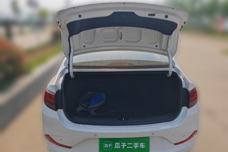 Used Hyundai Celesta 2018 1.6L Automatic GL Enjoyment Edition China VI compliant Trunk