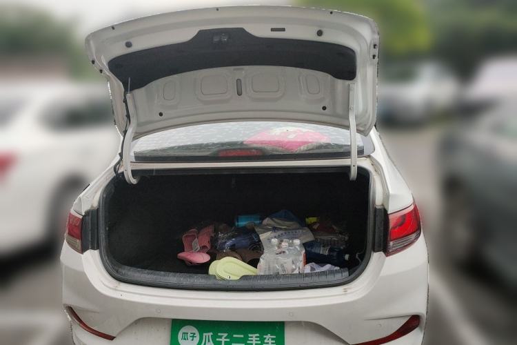 Used Hyundai Celesta 2018 1.6L Automatic GL Enjoyment Version China V Standard Trunk