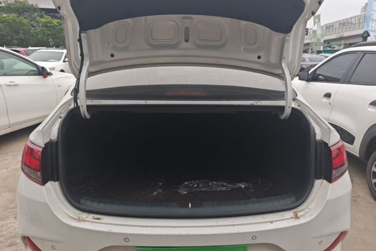 Used Hyundai Celesta 2018 1.6L Automatic GL Enjoyment Edition China VI compliant Trunk