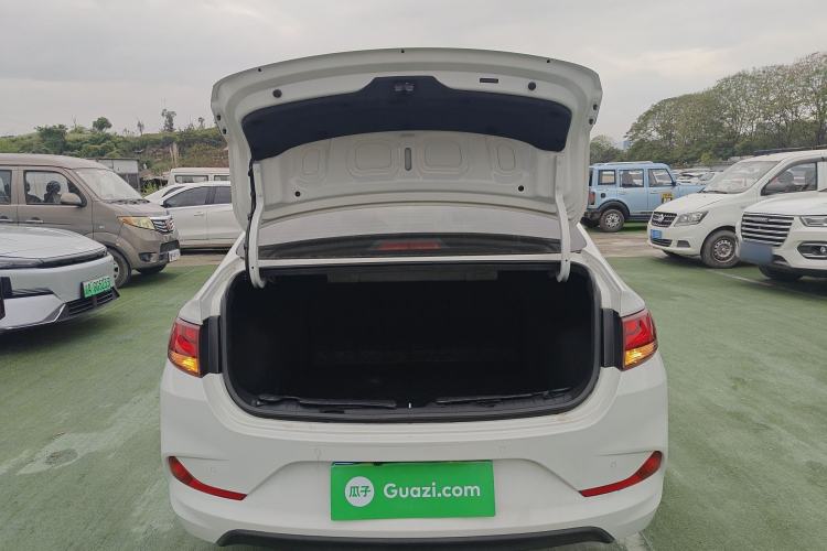 Used Hyundai Celesta 2018 1.6L Automatic GL Enjoyment Edition China VI compliant Trunk