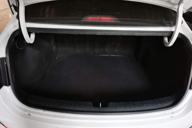 Used Hyundai Celesta 2018 1.6L Automatic GL Enjoyment Version China V Standard Trunk