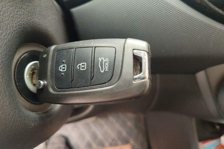 Used Hyundai Celesta 2018 1.6L Automatic GL Enjoyment Edition China VI compliant Vehicle Key