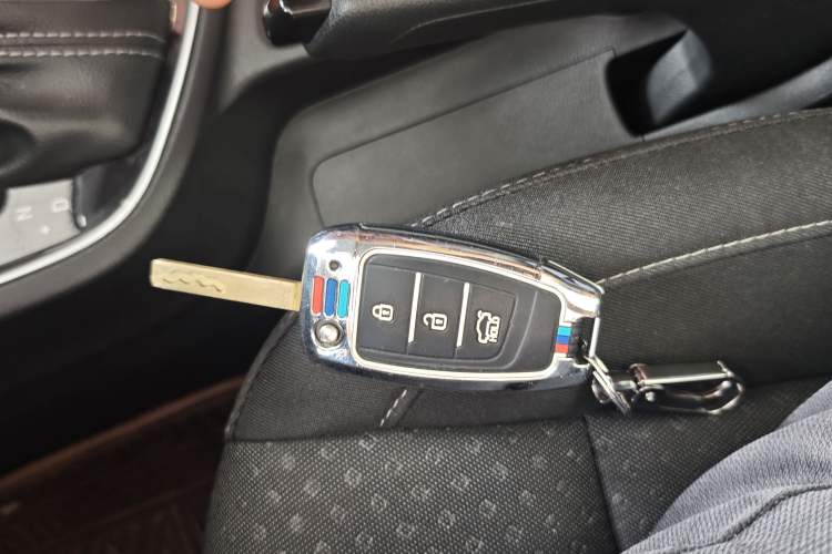 Used Hyundai Celesta 2018 1.6L Automatic GL Enjoyment Version China V Standard Vehicle Key