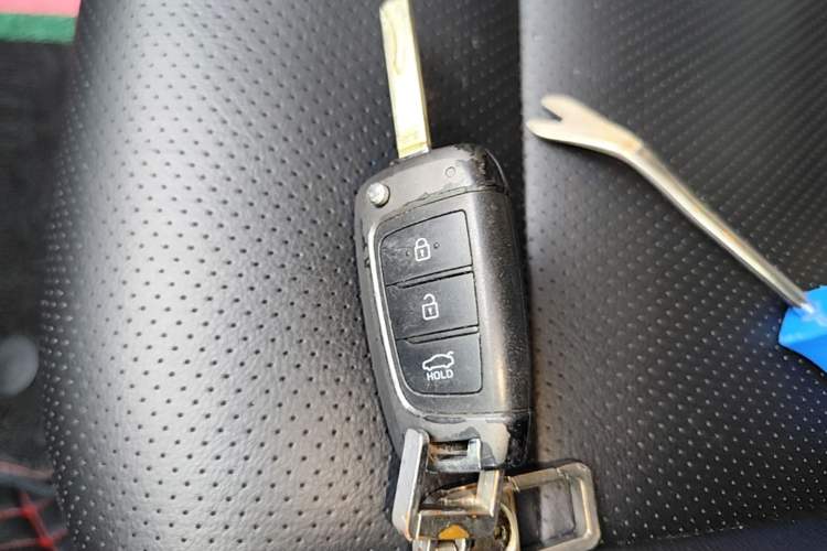 Used Hyundai Celesta 2018 1.6L Automatic GL Enjoyment Version China V Standard Vehicle Key