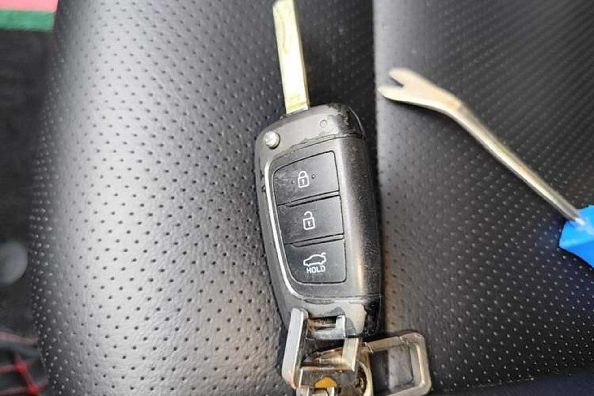Used Hyundai Celesta 2018 1.6L Automatic GL Enjoyment Version China V Standard Vehicle Key