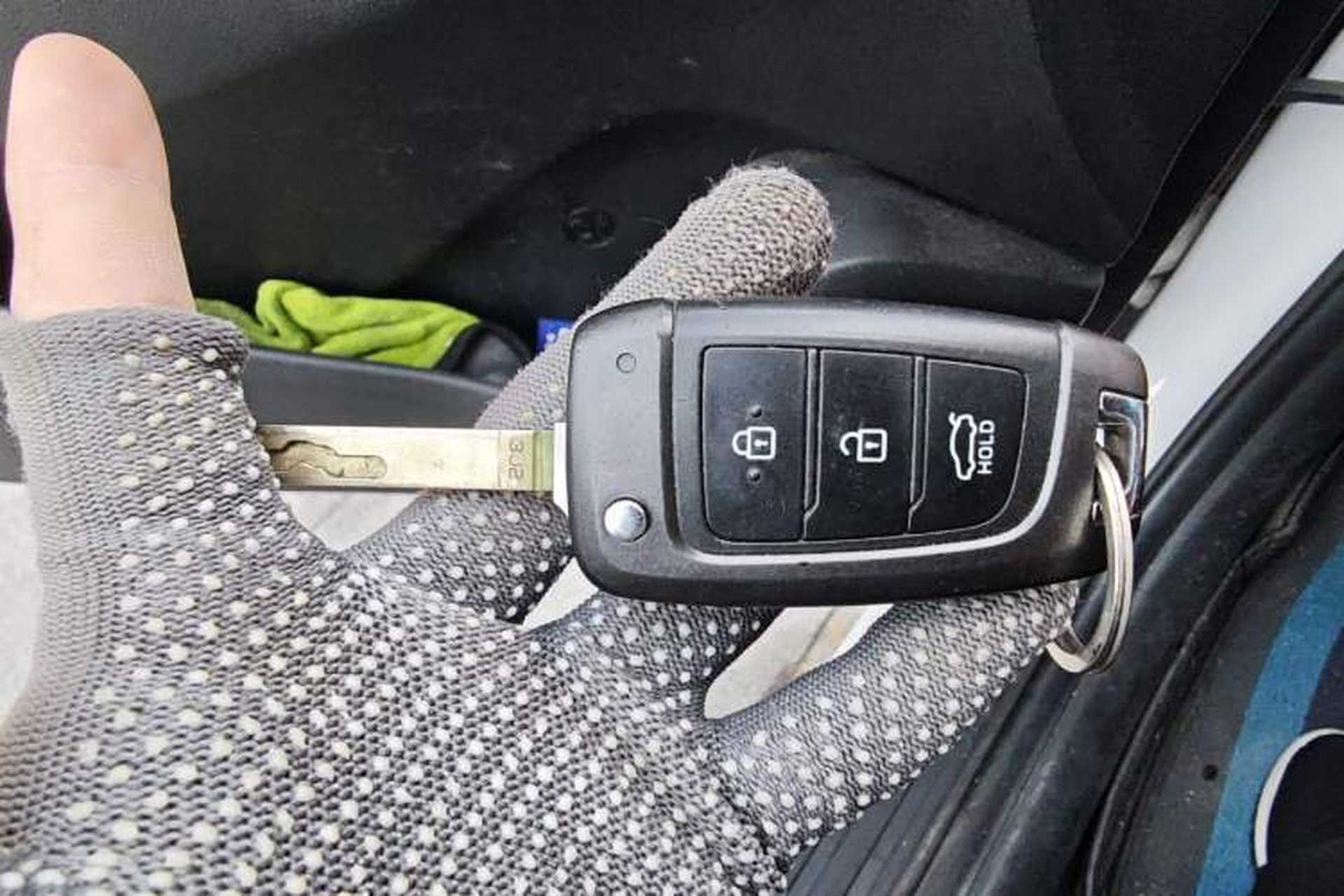 Used Hyundai Celesta 2018 1.6L Automatic GL Enjoyment Version China V Standard Vehicle Key