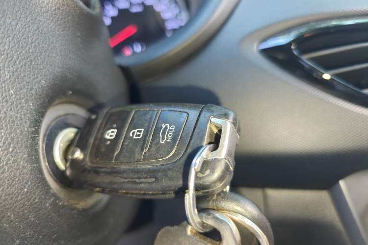 Used Hyundai Celesta 2018 1.6L Automatic GL Enjoyment Edition China VI compliant Vehicle Key