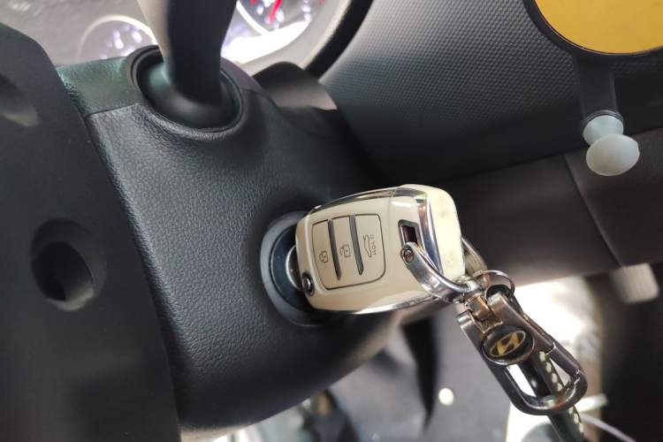 Used Hyundai Celesta 2018 1.6L Automatic GL Enjoyment Edition China VI compliant Vehicle Key