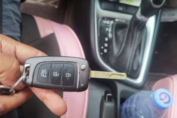 Used Hyundai Celesta 2018 1.6L Automatic GL Enjoyment Version China V Standard Vehicle Key
