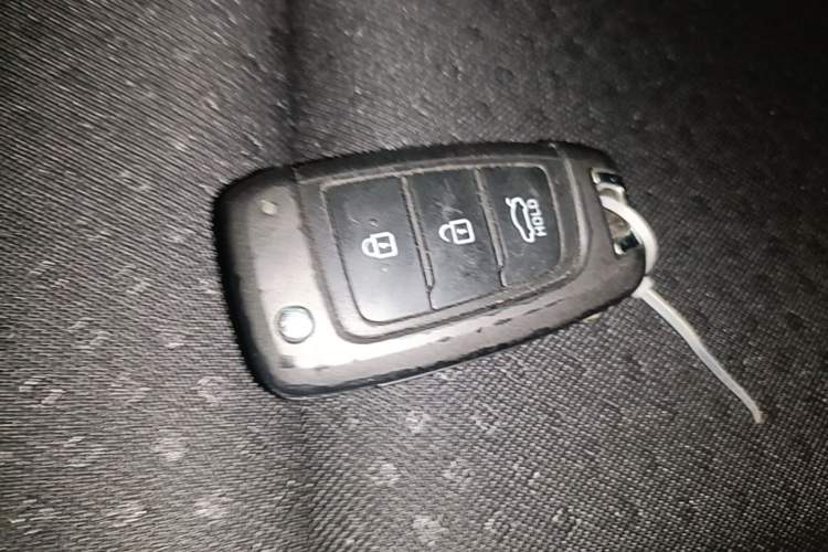 Used Hyundai Celesta 2018 1.6L Automatic GL Enjoyment Edition China VI compliant Vehicle Key