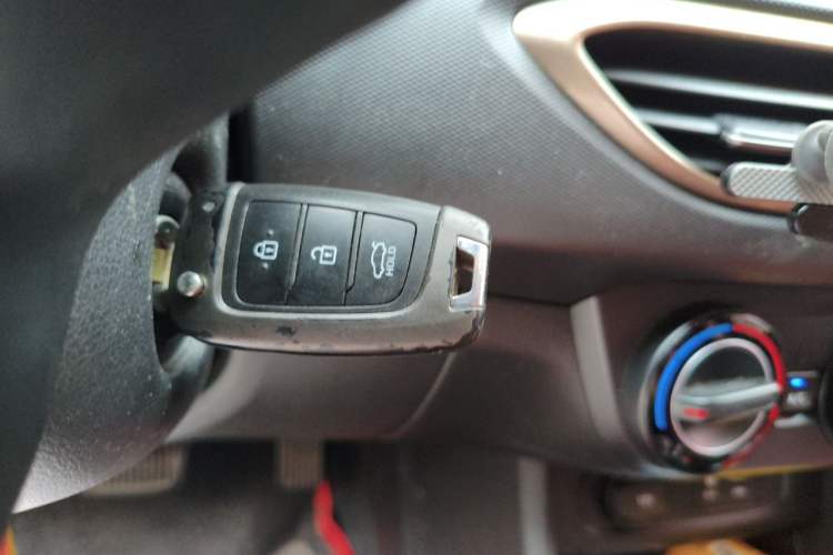 Used Hyundai Celesta 2018 1.6L Automatic GL Enjoyment Version China V Standard Vehicle Key