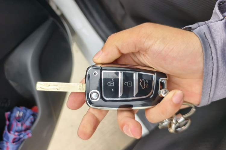Used Hyundai Celesta 2018 1.6L Automatic GL Enjoyment Version China V Standard Vehicle Key