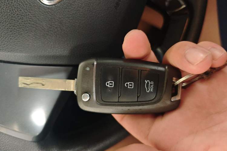 Used Hyundai Celesta 2018 1.6L Automatic GL Enjoyment Version China V Standard Vehicle Key