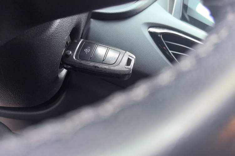 Used Hyundai Celesta 2018 1.6L Automatic GL Enjoyment Edition China VI compliant Vehicle Key