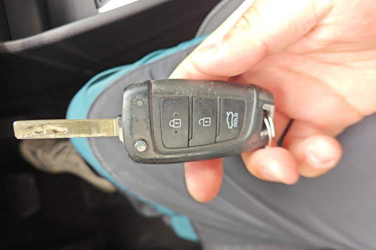 Used Hyundai Celesta 2018 1.6L Automatic GL Enjoyment Edition China VI compliant Vehicle Key