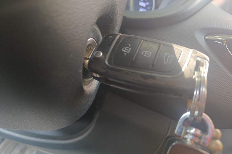 Used Hyundai Celesta 2018 1.6L Automatic GL Enjoyment Edition China VI compliant Vehicle Key