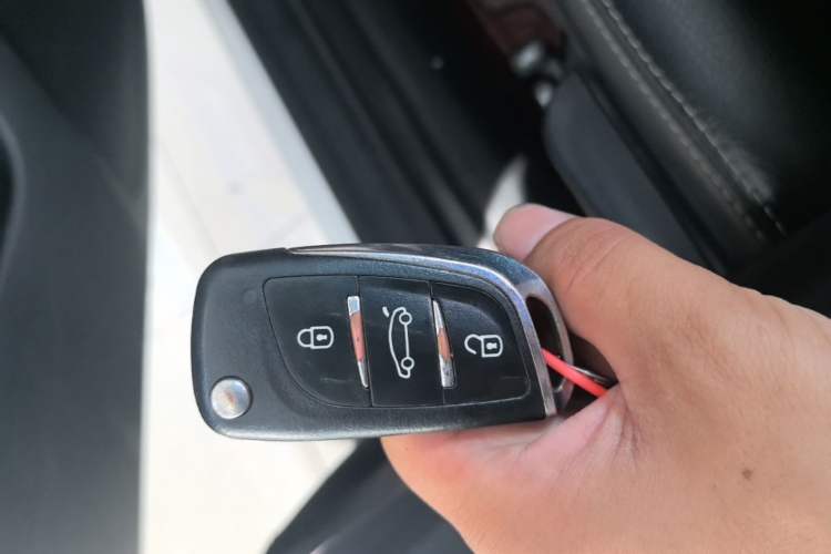 Used Hyundai Celesta 2018 1.6L Automatic GL Enjoyment Edition China VI compliant Vehicle Key